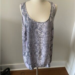 CHAI’S SEQUIN Snake print gray/white tank top Large